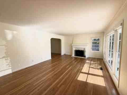 1231 Alameda De Las Pulgas #1 - Photo 2 of 25