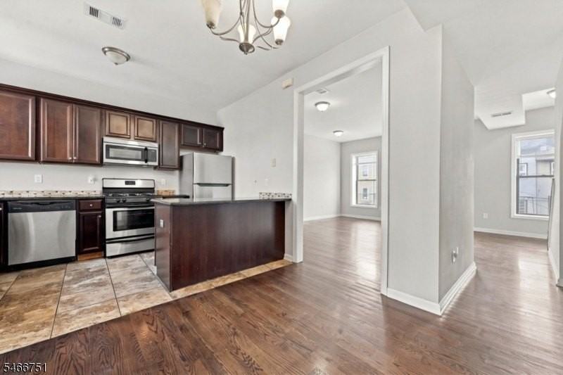 112 Bruen St - Photo 2 of 19