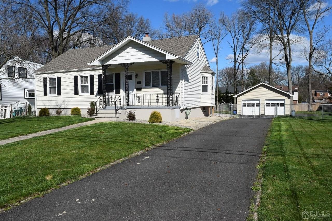 80 Dewey Ave - Photo 2 of 24