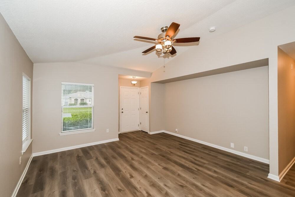 2171 Brian Lakes Dr N - Photo 3 of 16
