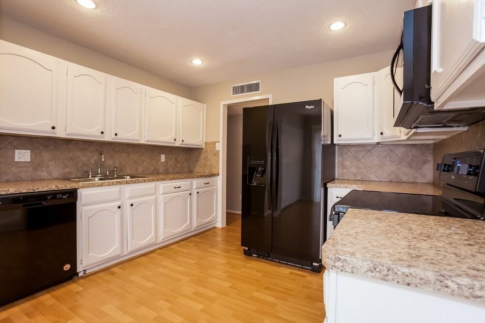 6539 Langham Way - Photo 7 of 17