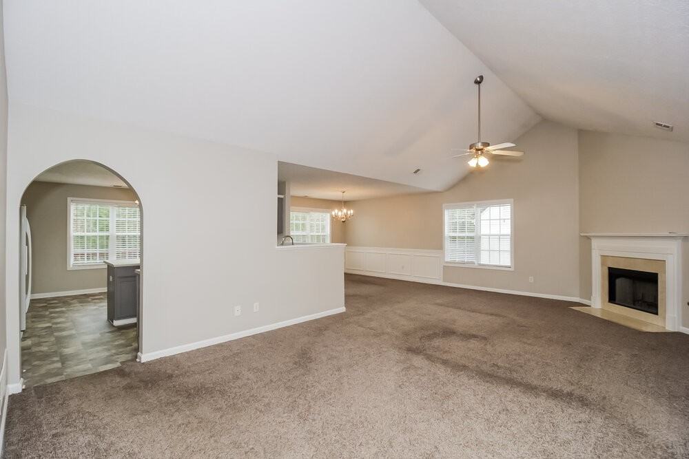 207 Overlook Pt - Photo 4 of 17