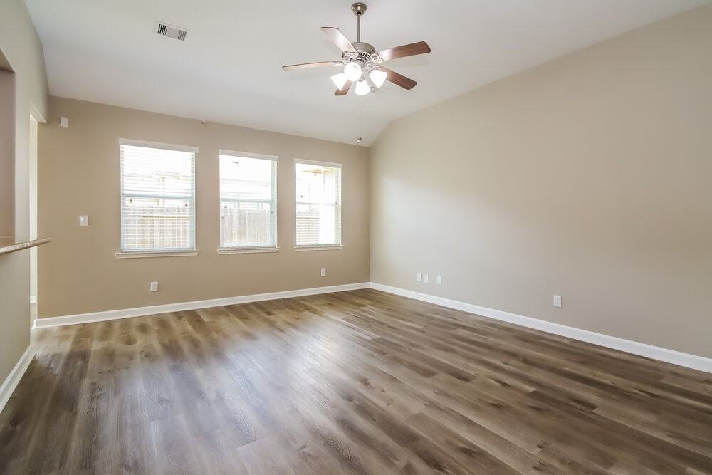 15119 Sun Glaze Ct - Photo 4 of 17