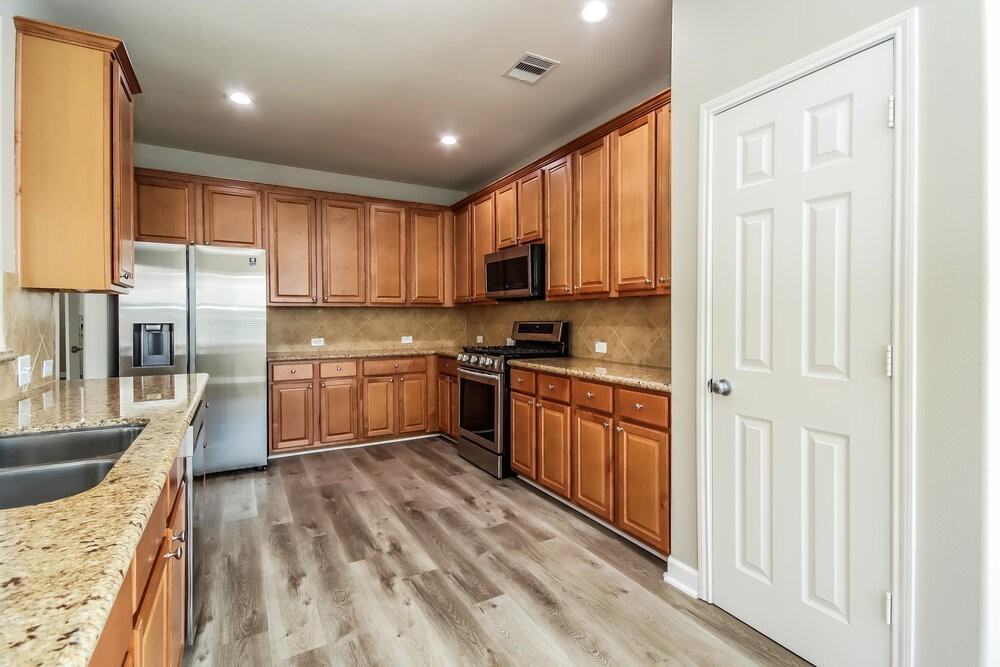 15119 Sun Glaze Ct - Photo 6 of 17