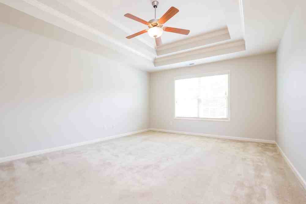 252 Moorland Way - Photo 7 of 17