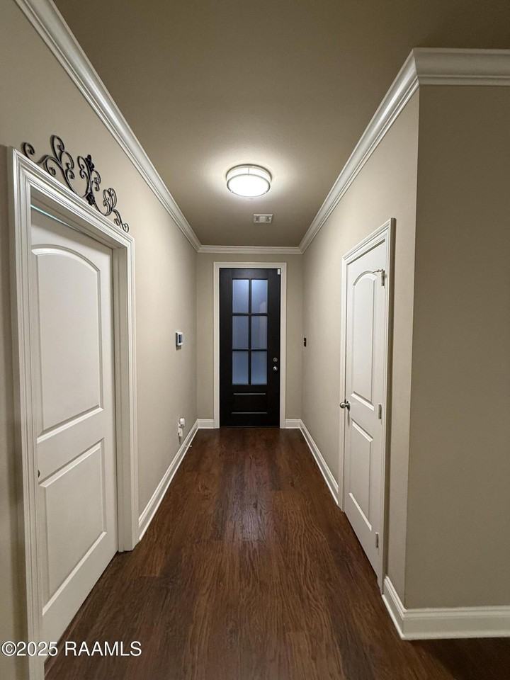 101 Spanish Moss Ln - Photo 6 of 50