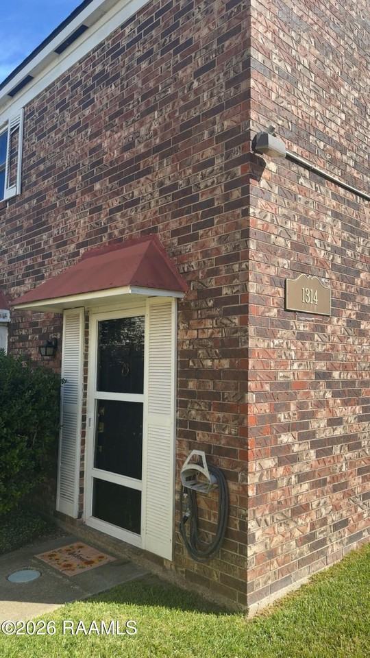 1314 Dulles Dr #A - Photo 2 of 25