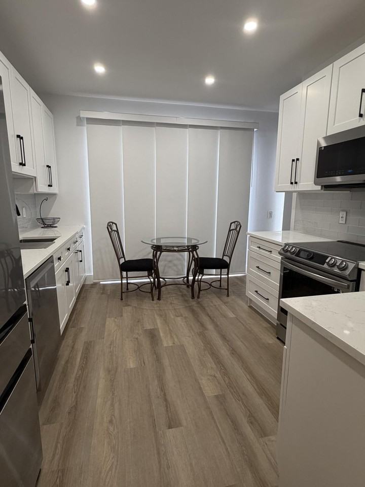 6770 Via Regina - Photo 6 of 23