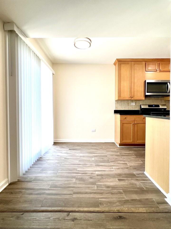 640 Gray Court - Photo 4 of 18