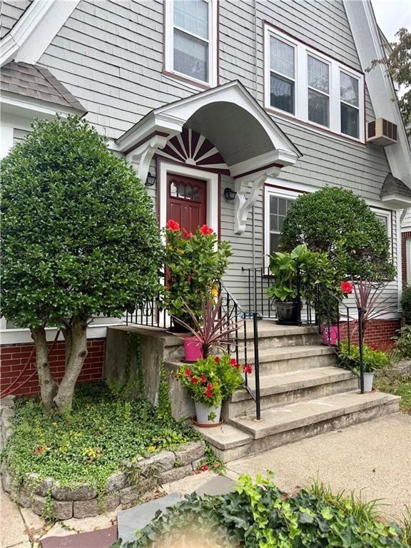 146 Lancaster St - Photo 2 of 24
