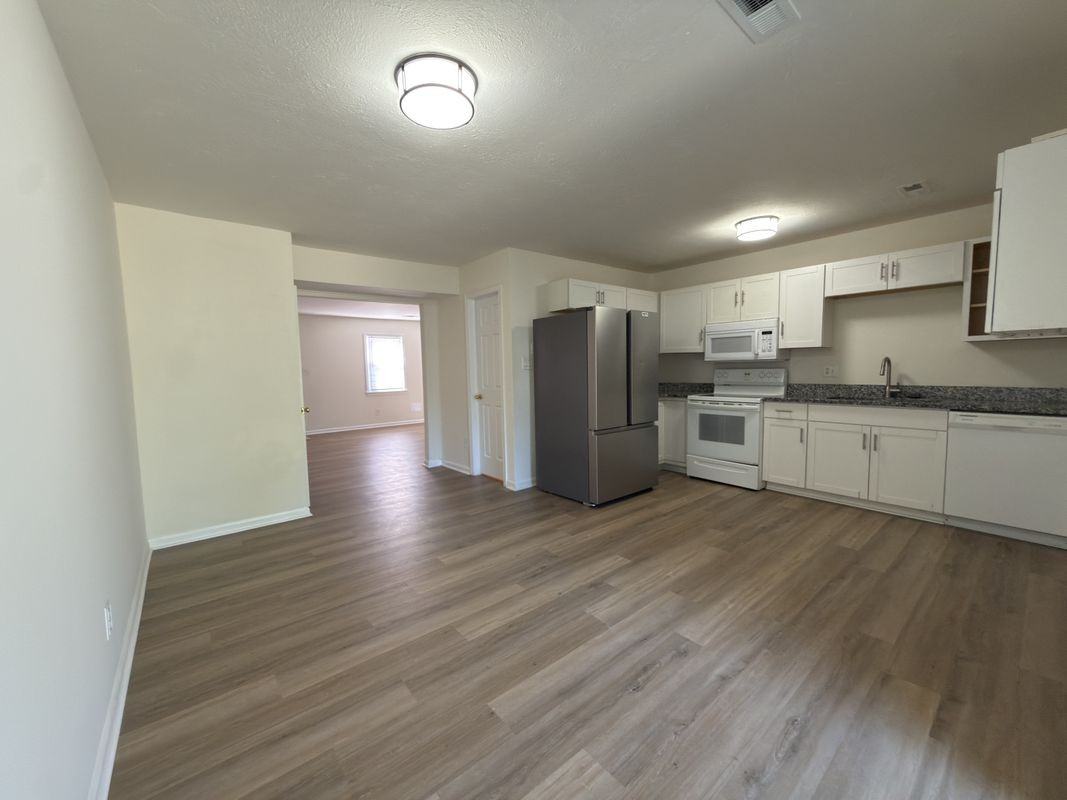 407 Olde Greenwich Cir - Photo 3 of 21