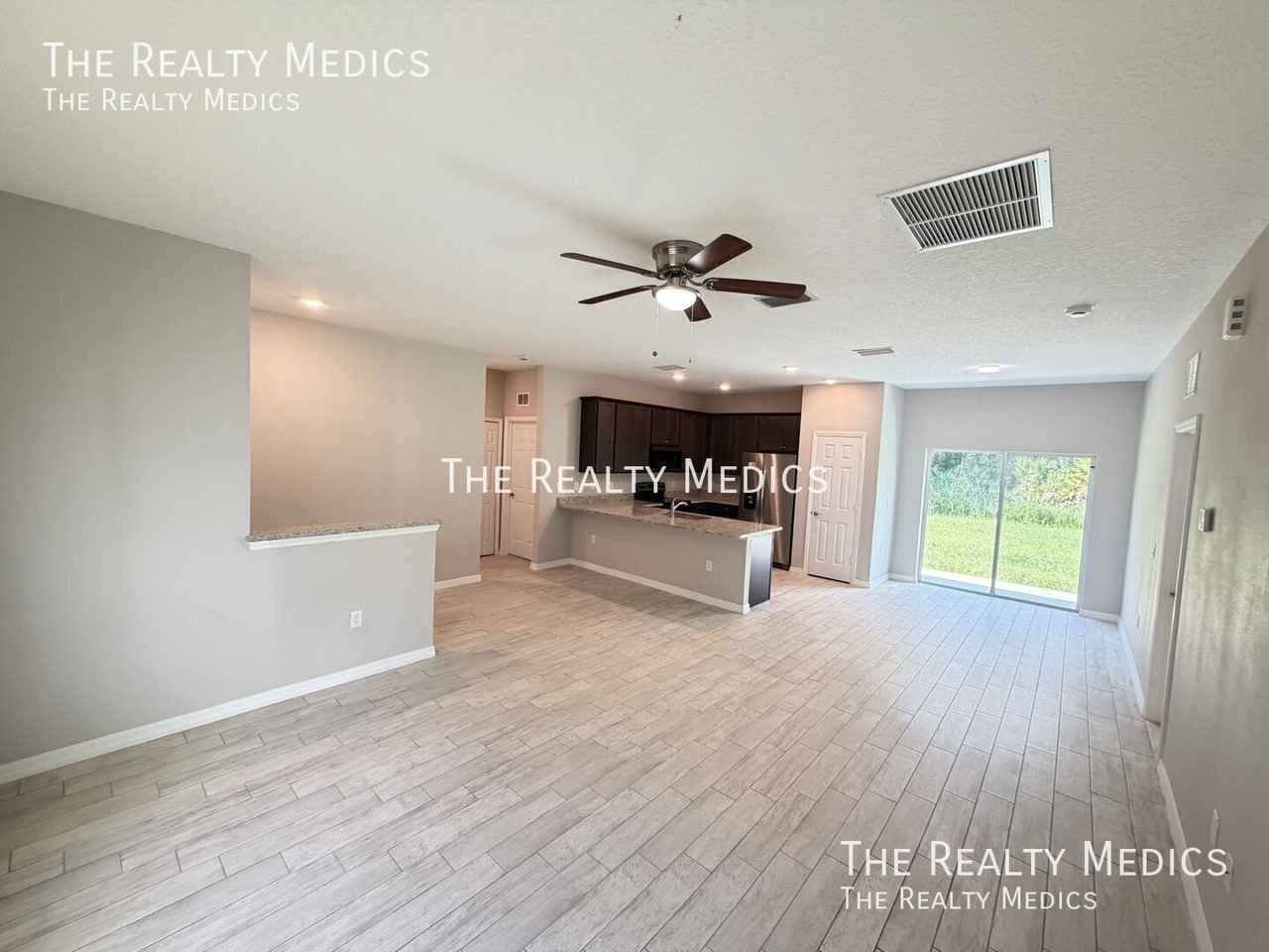 370 San Remo Rd Sw - Photo 2 of 20