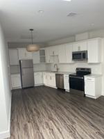 featured image of 175 E Main St #NA