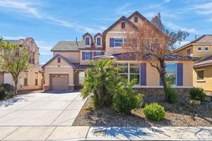 featured image of 2613 Cliff Lodge Ave