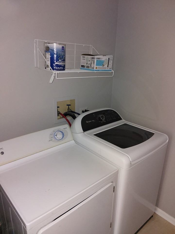 1276 Sandhurst Ln #3 - Photo 4 of 12