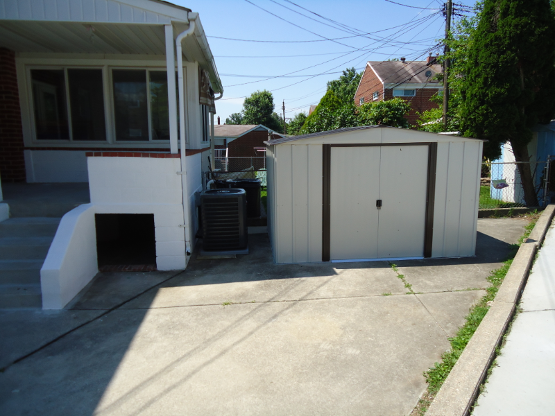 333 Elinor Ave - Photo 3 of 13