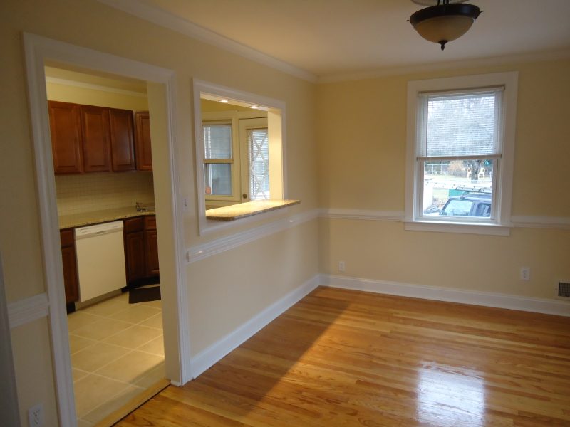 333 Elinor Ave - Photo 5 of 13