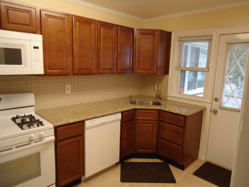 333 Elinor Ave - Photo 7 of 13
