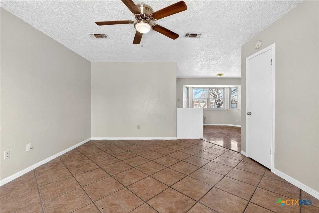 3707 Griffin Dr - Photo 5 of 13
