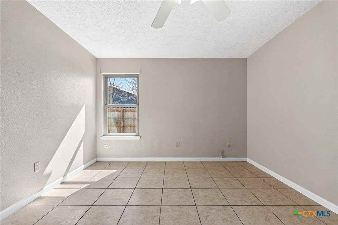 3707 Griffin Dr - Photo 6 of 13