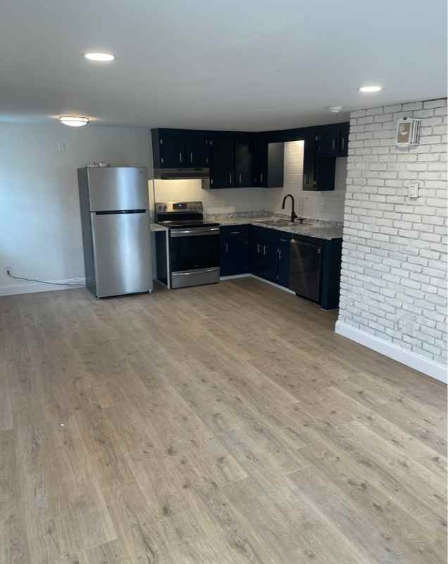 97 Victoria Ave #2 - Photo 2 of 8