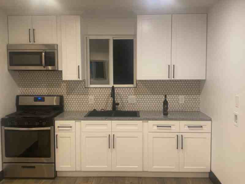 5712 Lewis Ave #B - Photo 4 of 8