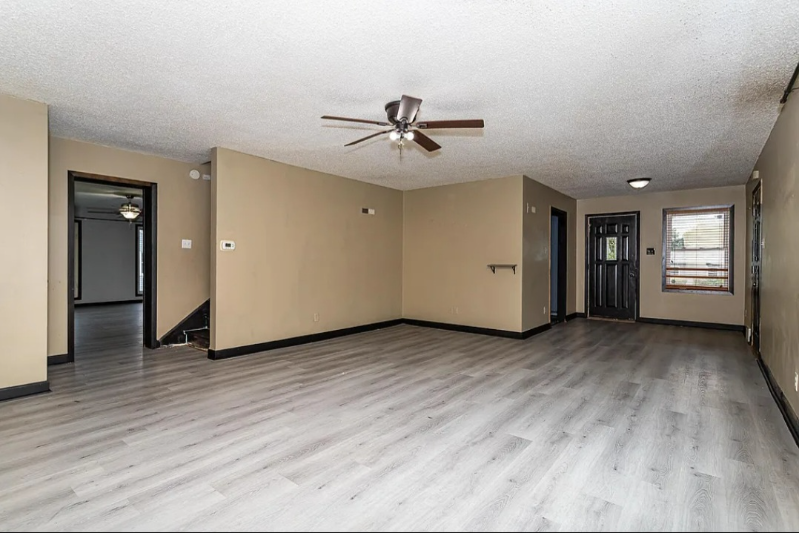 327 S Cedar St - Photo 6 of 18