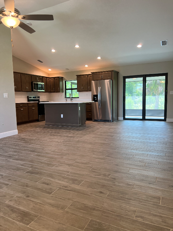 8318 Denargo Rd - Photo 4 of 17
