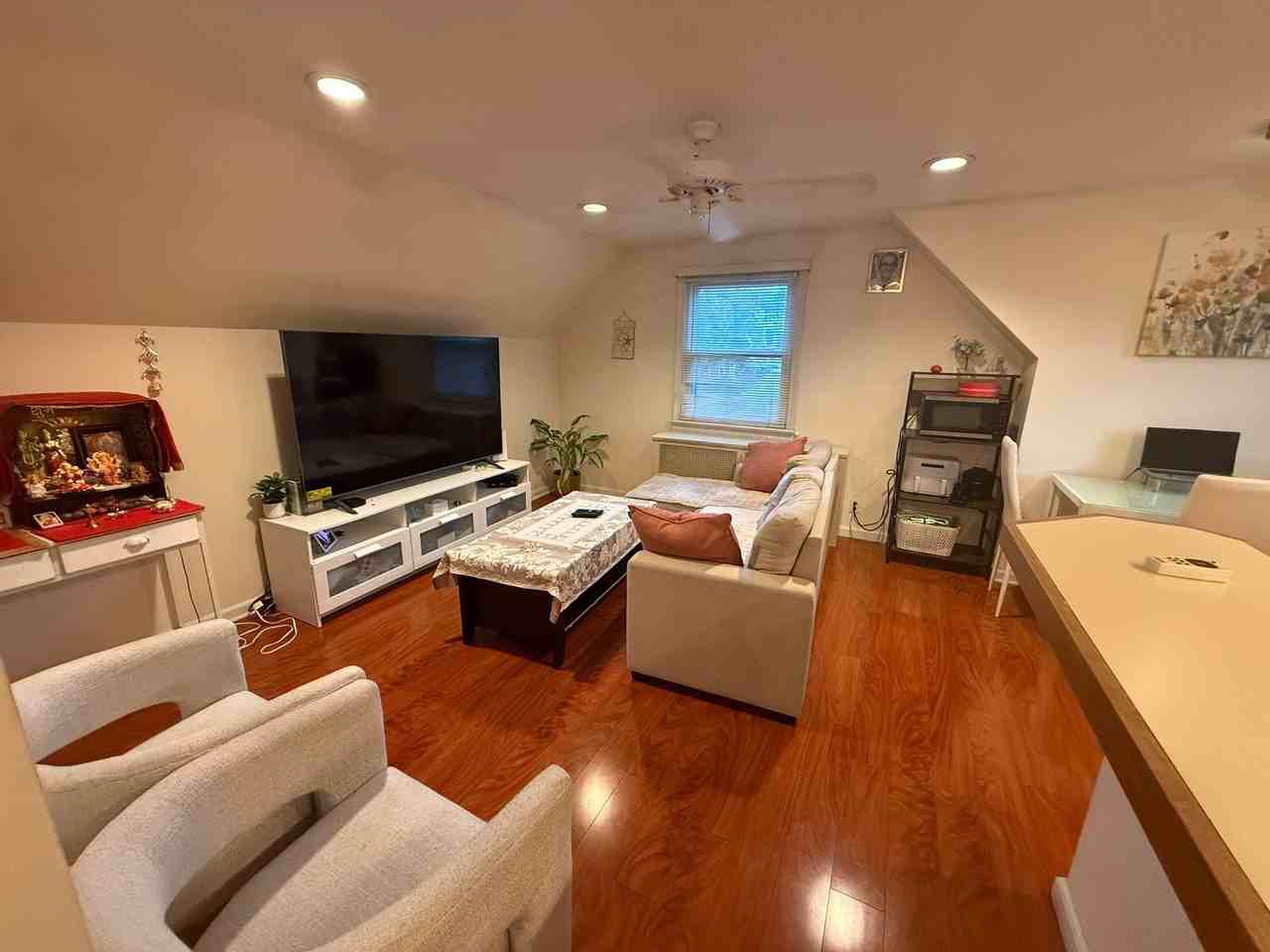 76 Cornwell Ave #2 - Photo 2 of 9