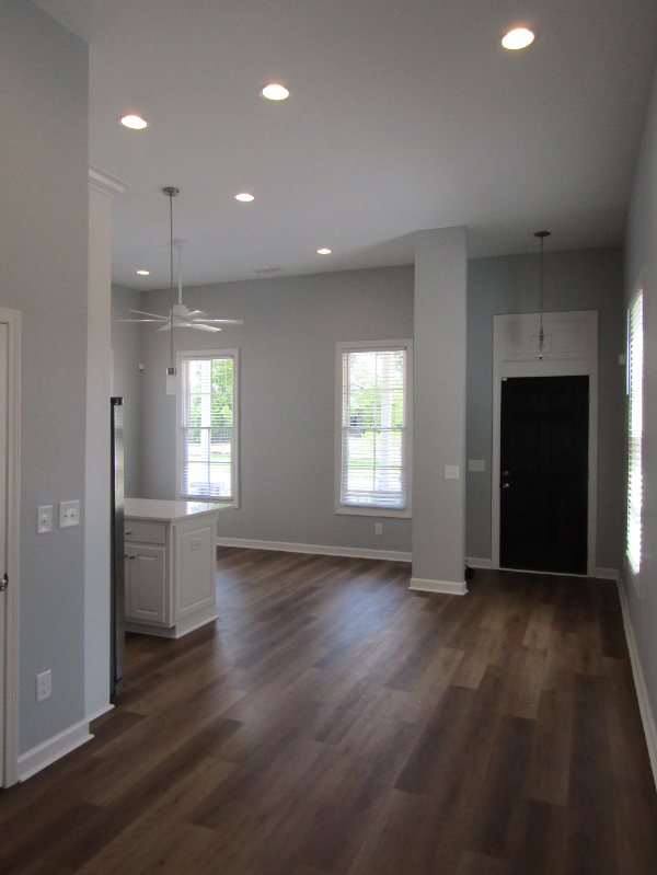 1617 3rd Ave - Photo 7 of 15