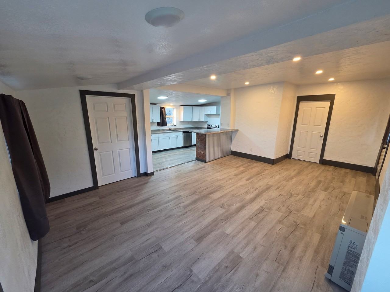 933 Sutter St - Photo 4 of 10