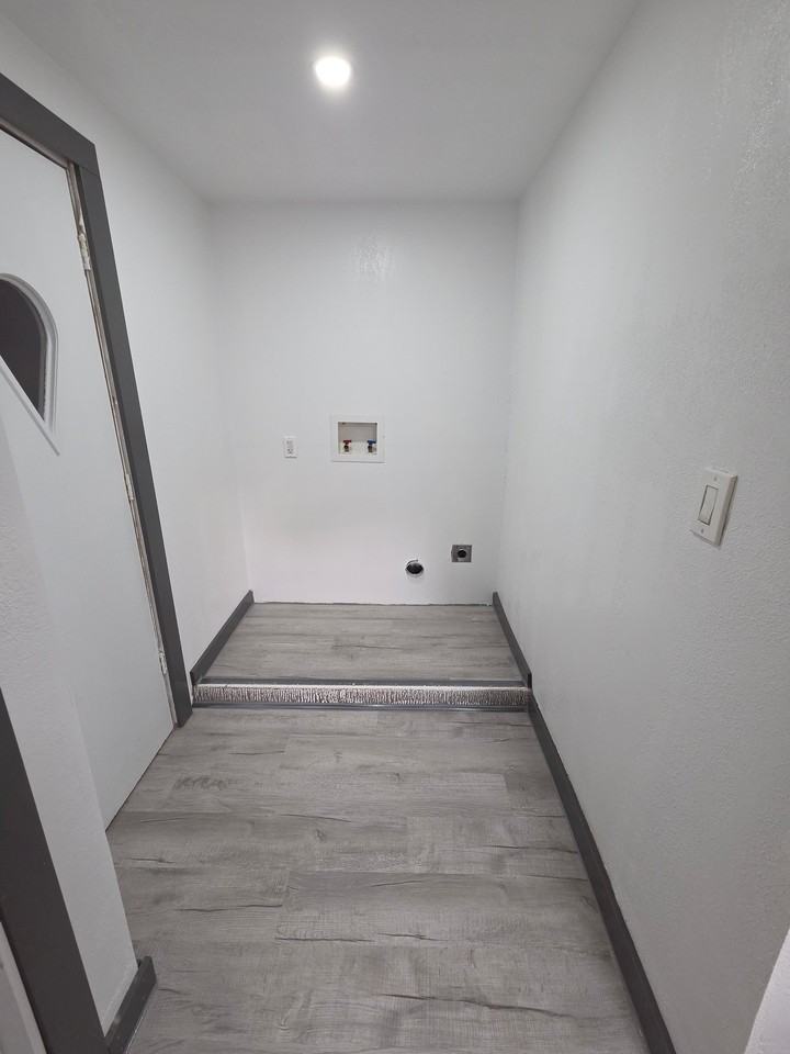 933 Sutter St - Photo 7 of 10