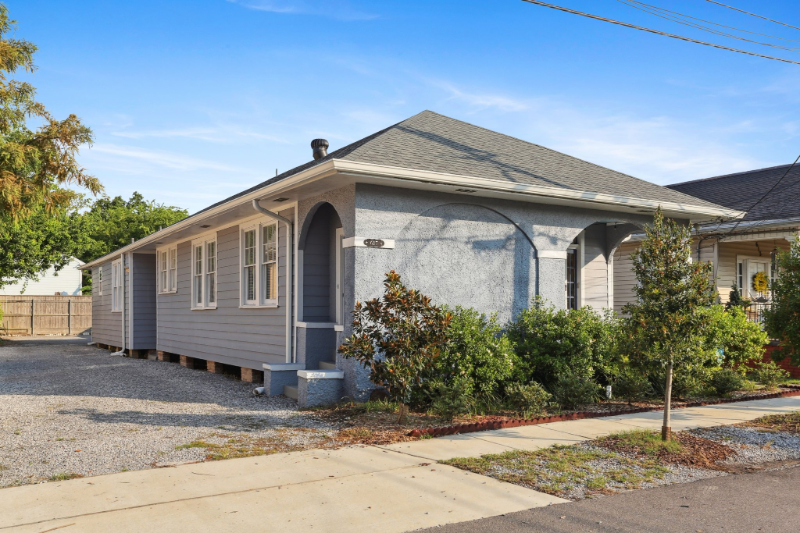 615 S Hennessey St - Photo 2 of 13