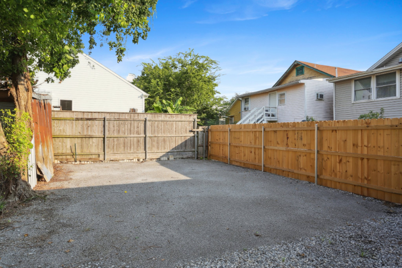 615 S Hennessey St - Photo 6 of 13