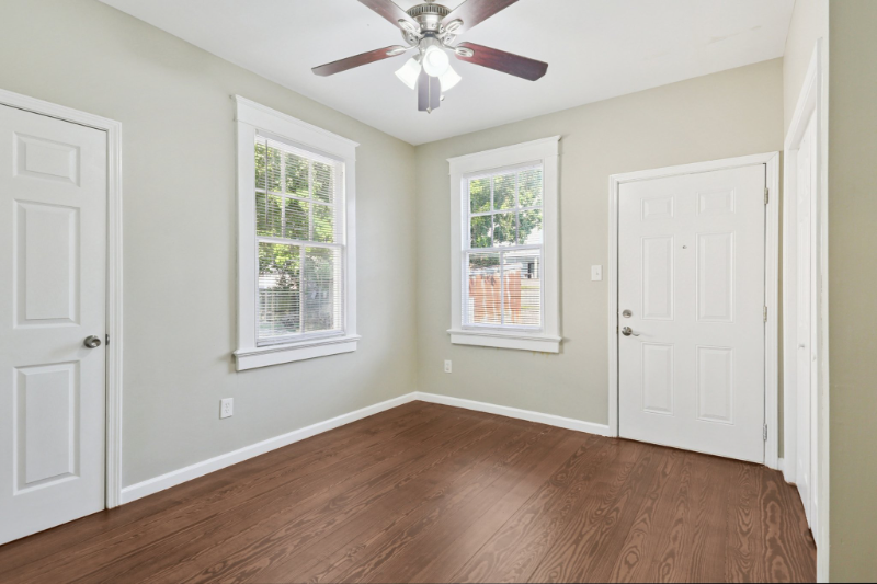 615 S Hennessey St - Photo 7 of 13