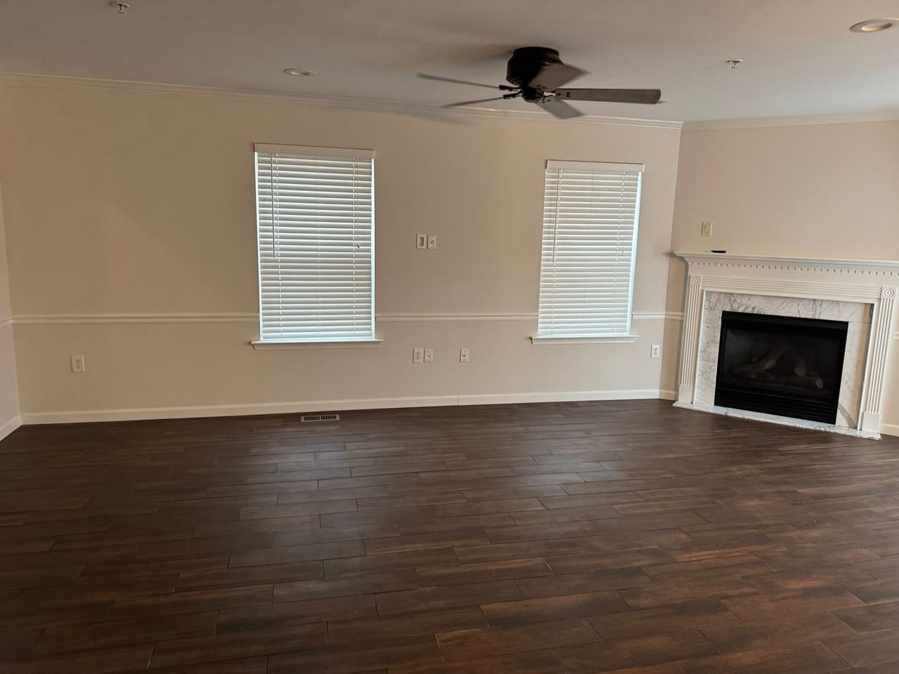 141 Hampshire Dr - Photo 3 of 22