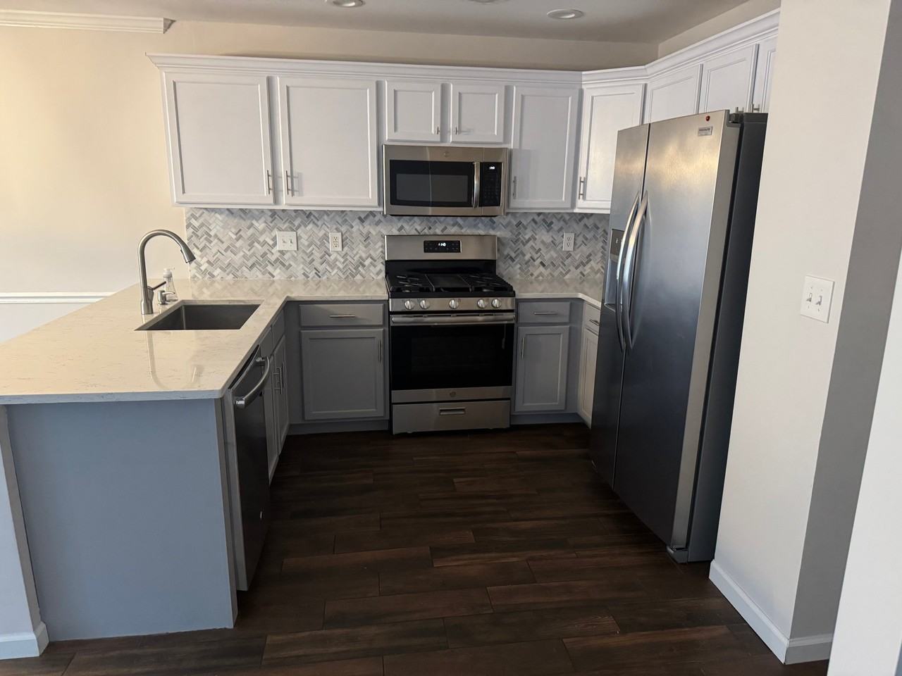 141 Hampshire Dr - Photo 6 of 22