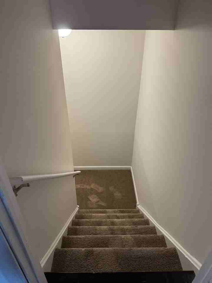 141 Hampshire Dr - Photo 7 of 22