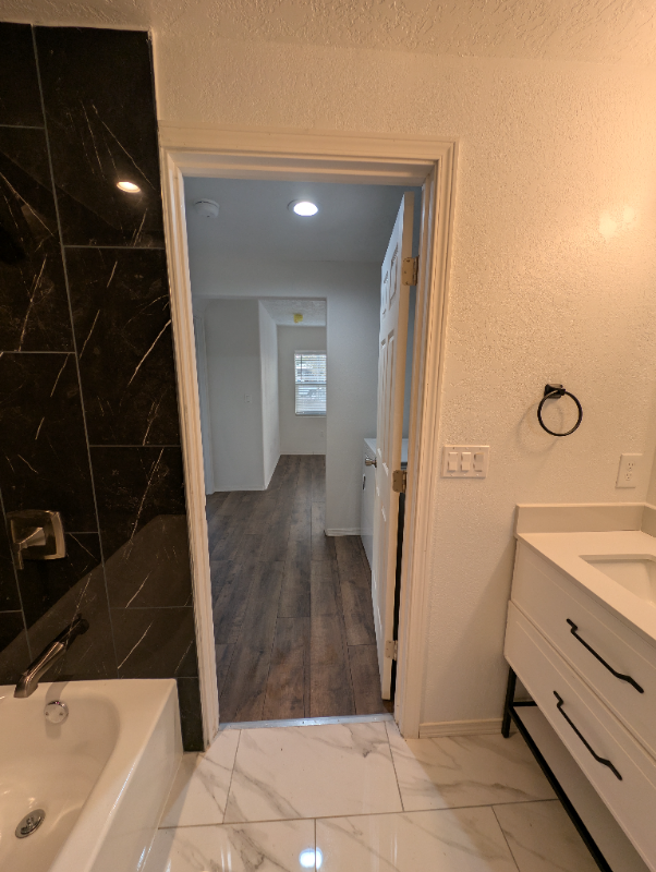 164 Willow Rd Nw - Photo 4 of 20