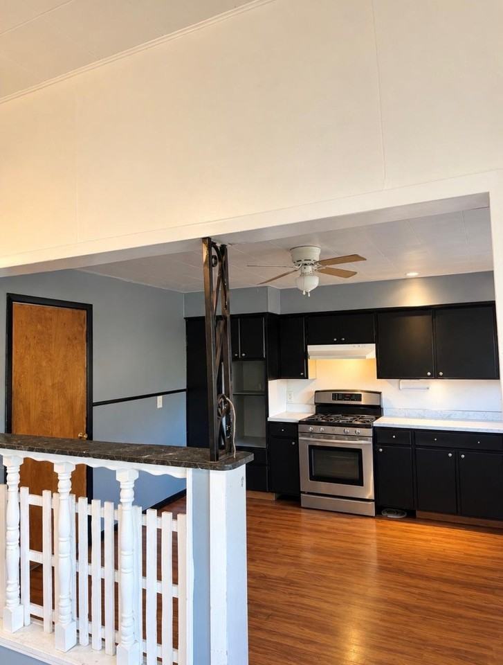 2009 Howell St - Photo 7 of 20