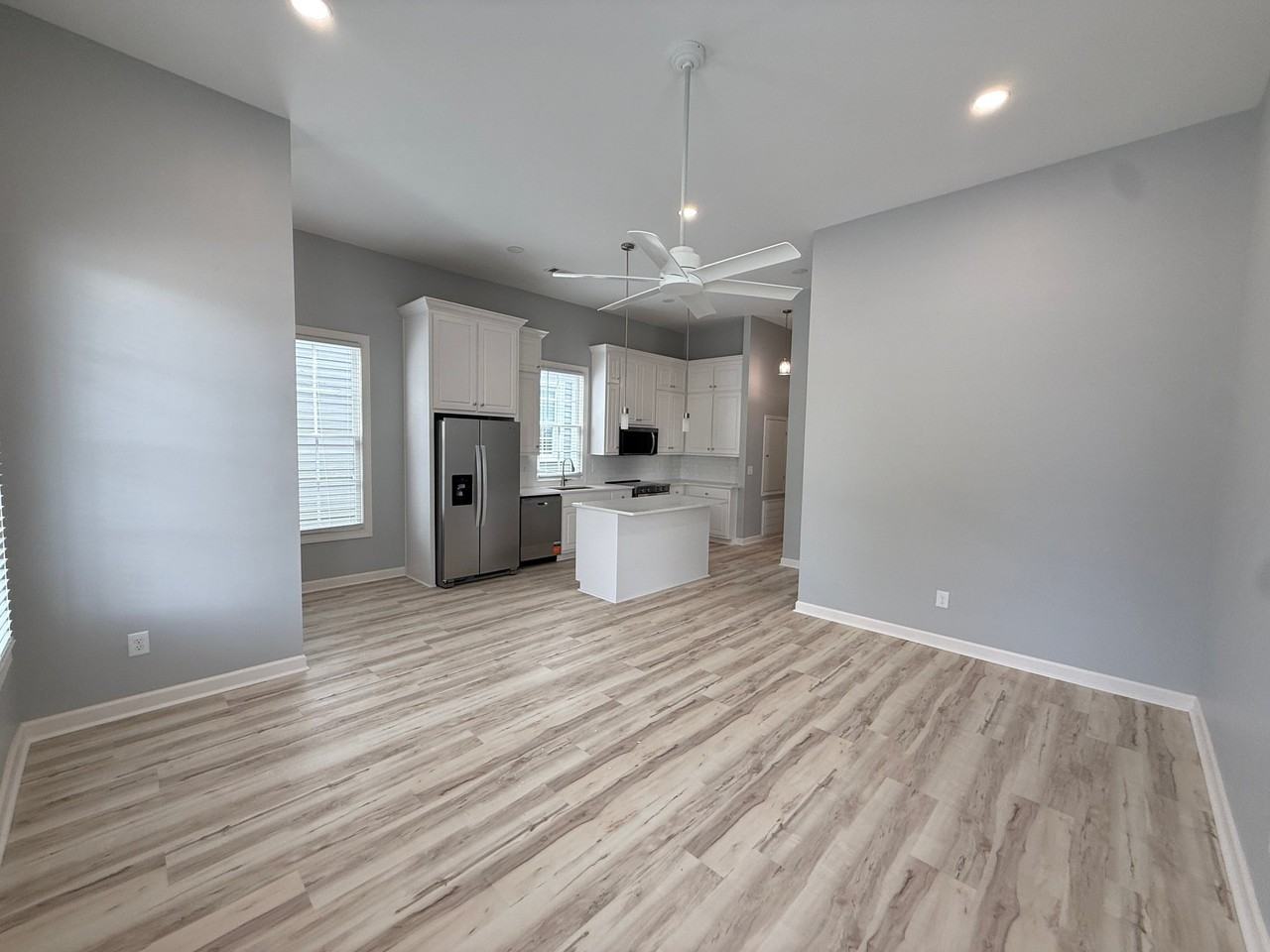 1619 3rd Ave - Photo 3 of 13