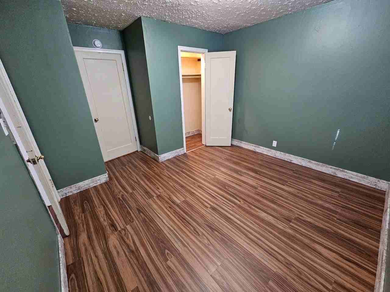 1034 N Estelle Ave - Photo 3 of 7