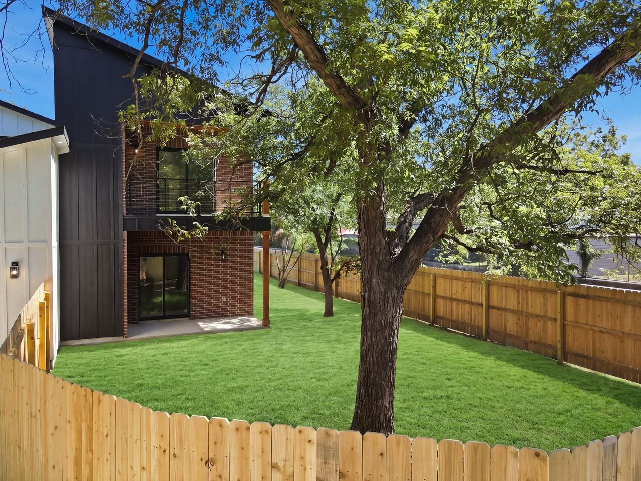 325 Vargas Aly #101 - Photo 4 of 20
