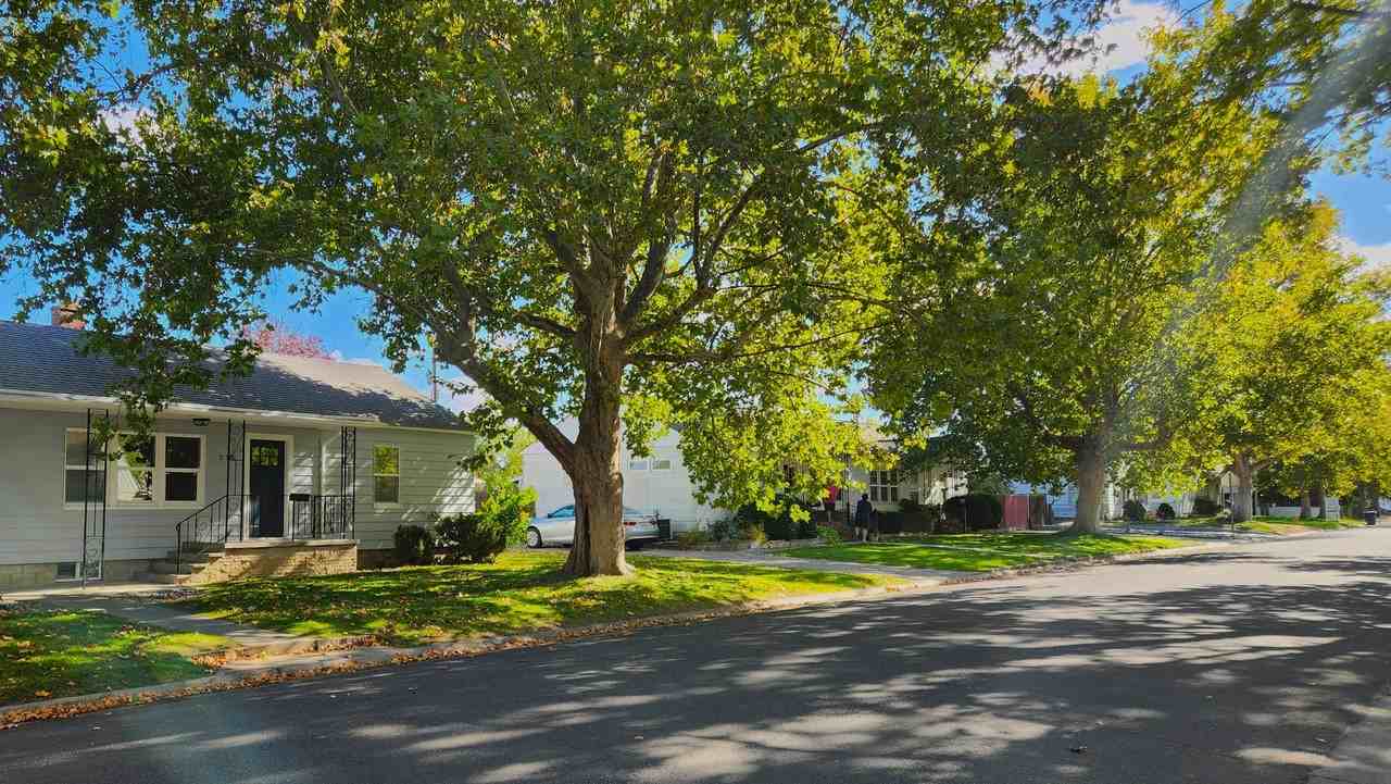 318 Cullum Ave - Photo 2 of 15