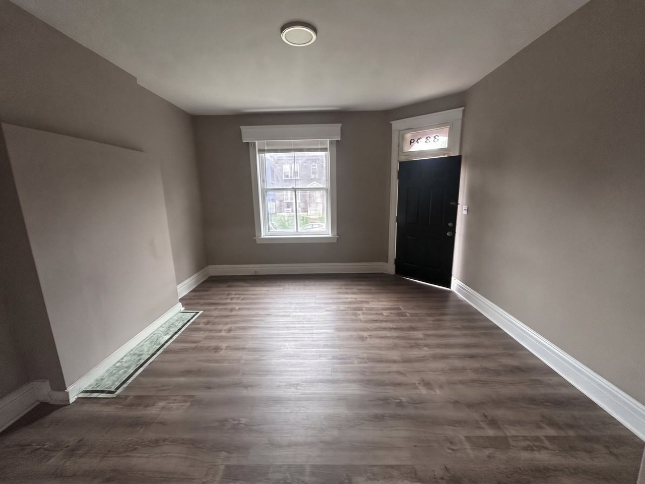 3309 Chippewa St - Photo 2 of 5