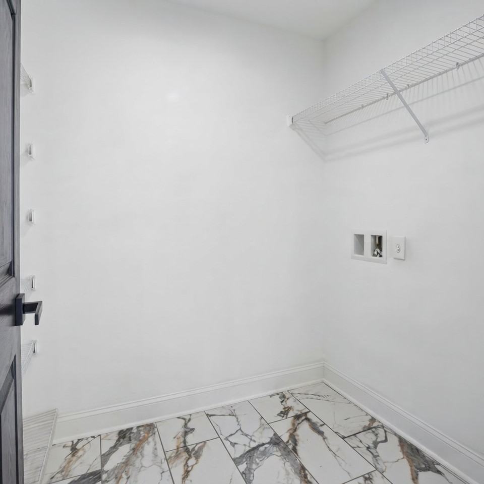 277 Bermuda Lakes Dr - Photo 6 of 7