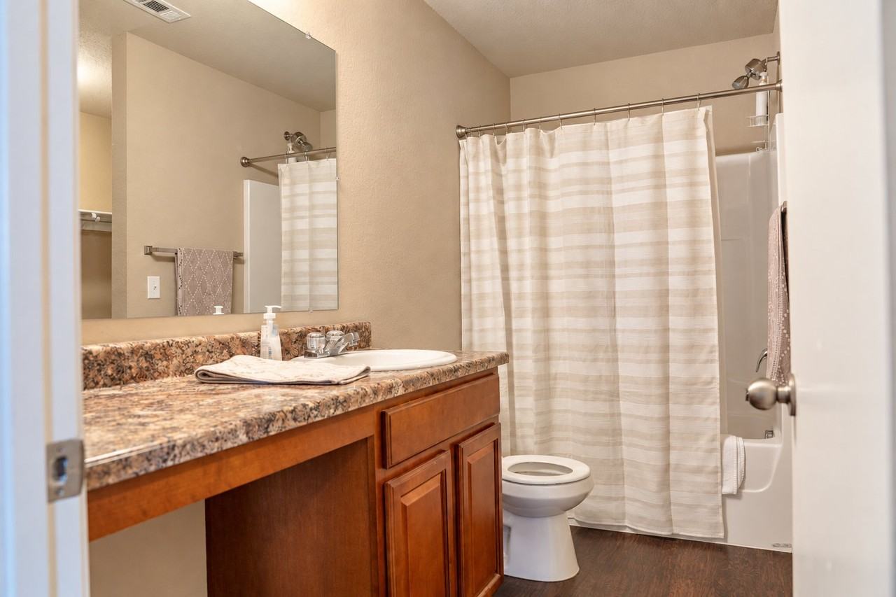 246 E Anabranch Ct - Photo 7 of 12