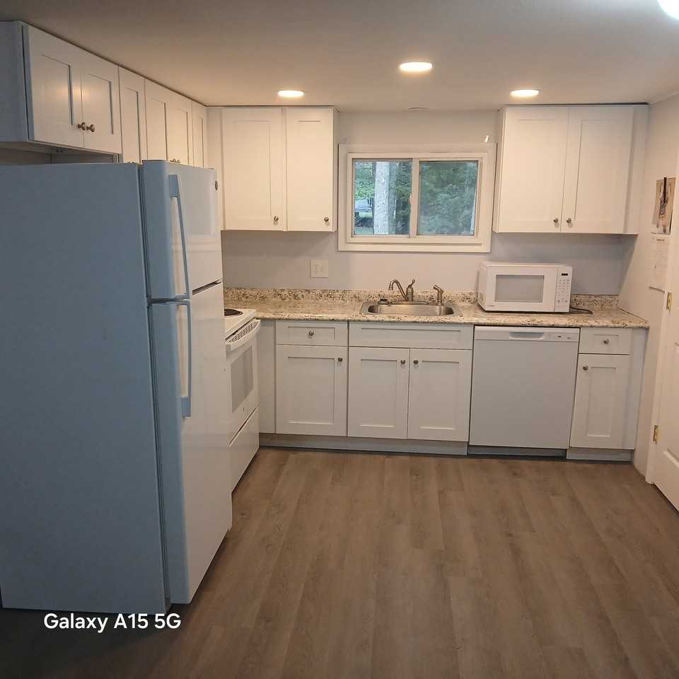 134 Halfmoon Ln #1 - Photo 5 of 8