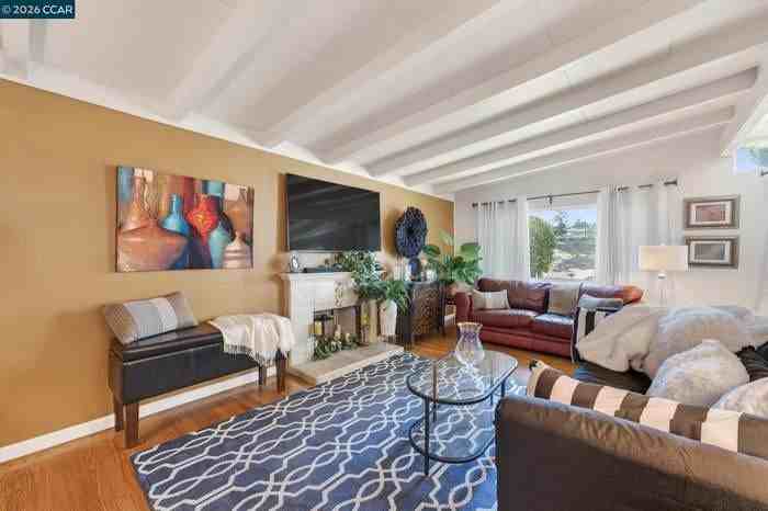 380 Alhambra Ave - Photo 7 of 17