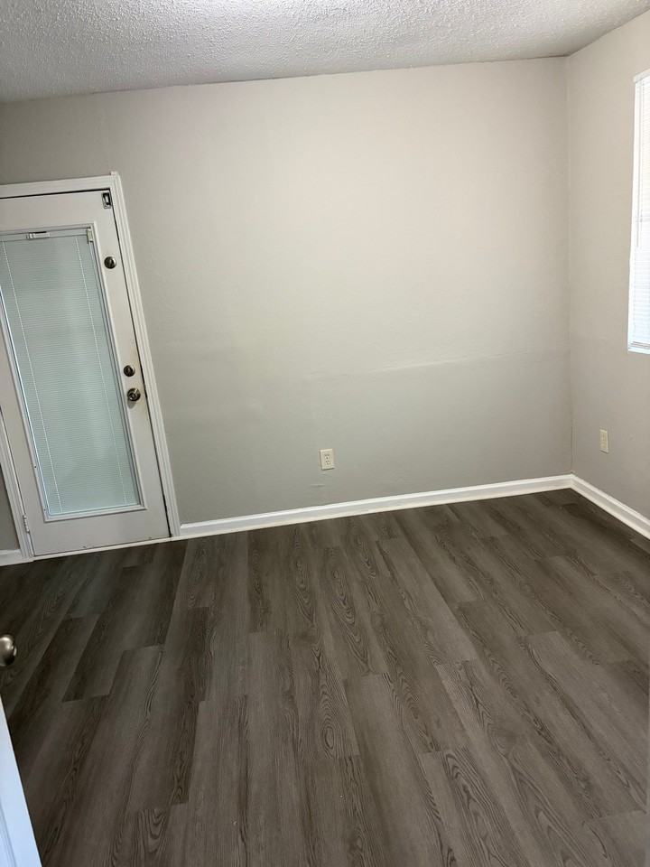 114 Fairburn Rd Sw - Photo 5 of 18